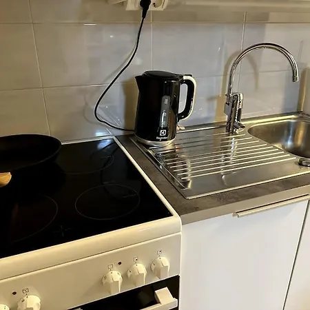 Quality In The Center For 5 - Brand New *